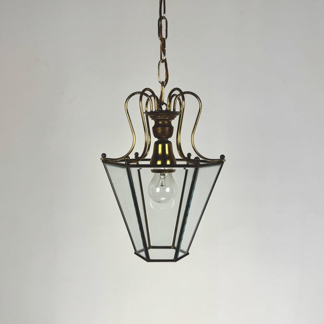 Mid-Century Modern Italian Brass and Beveled Glass Lantern Pendant Light by Adolf Loos, 1950s, in Very Good conditions....