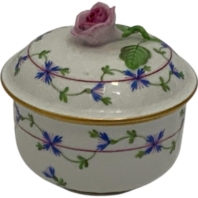 Traditional Vintage Herend Blue Garland PBG Covered Sugar Bowl Bonbonniere Rose Finial Model 1162 Hungary C. 1980s For Sale - Image 3 of 6