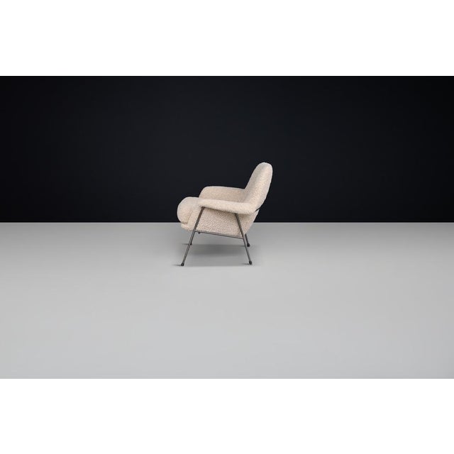 Metal Mid-Century Modern Lady Lounge Chair in Teddy Upholstery, 1960s For Sale - Image 7 of 10