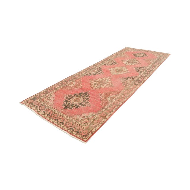 Shabby Chic Mid 20th Century Vintage Worn Out Turkish Area Rug For Sale - Image 3 of 7