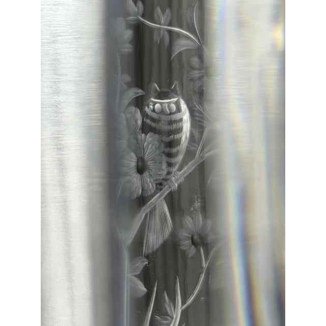 French Cut Crystal Vase with Engraved Bird Medallions, Late 19th Century For Sale - Image 8 of 11