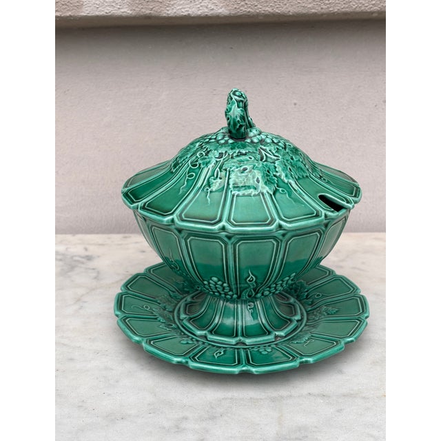 19th Century French Green Grapes and Vine Leaves Majolica Tureen Sarreguemines.