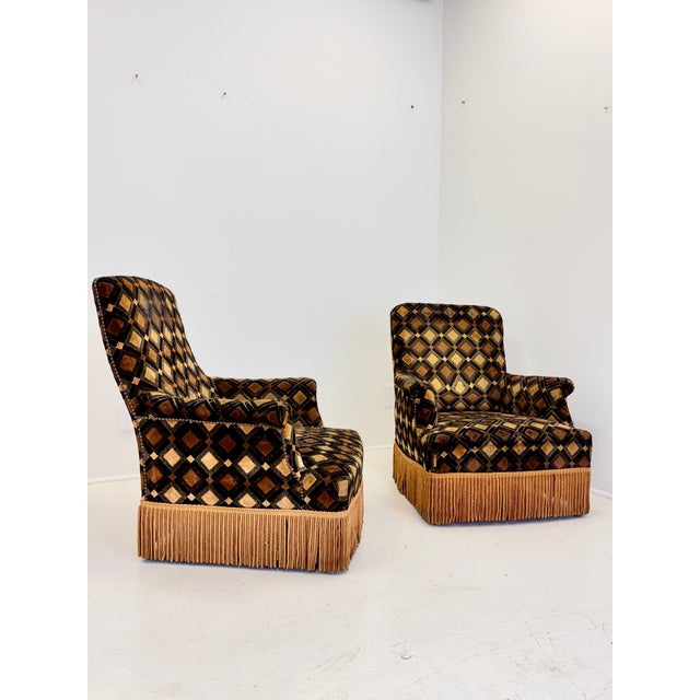 Art Deco Pair of French Art Deco His & Hers Armchairs in Geometric Velvet, Circa 1930s For Sale - Image 3 of 17