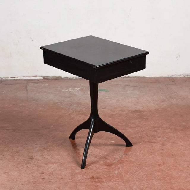 The Shakers 29 Coffee Table in Black For Sale - Image 4 of 9