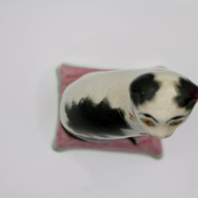 1920s Staffordshire Ware William Kent Ceramic Cat on Cushion Figurine - 4" For Sale In Cincinnati - Image 6 of 9