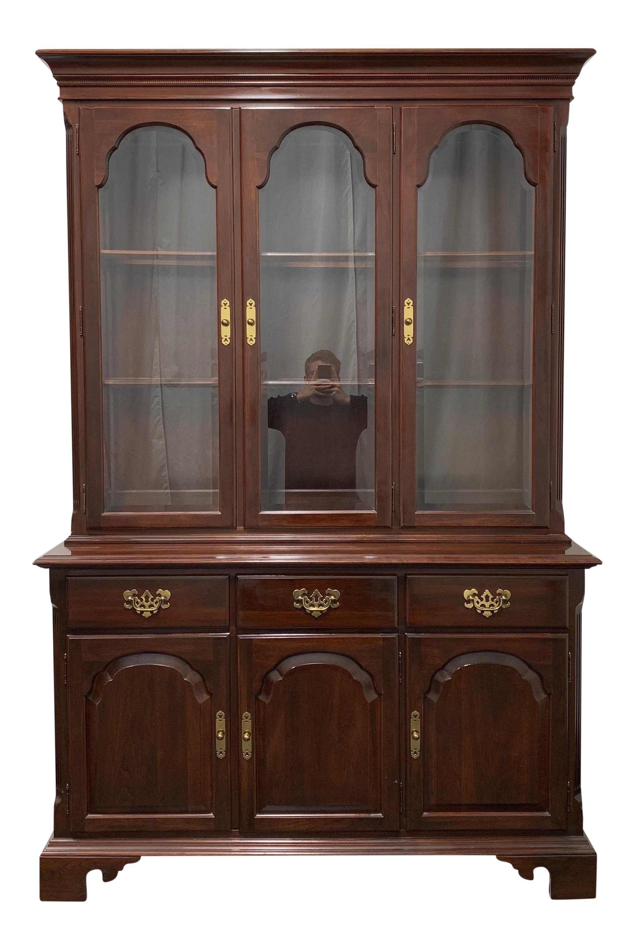 Ethan Allen Georgian Court Solid Cherry China Display Cabinet