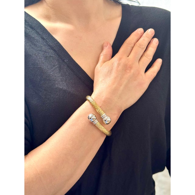 Vintage Two Tone Cuff Bangle Bracelet 18 Karat Solid Yellow & White Gold 24 Gram For Sale - Image 13 of 18