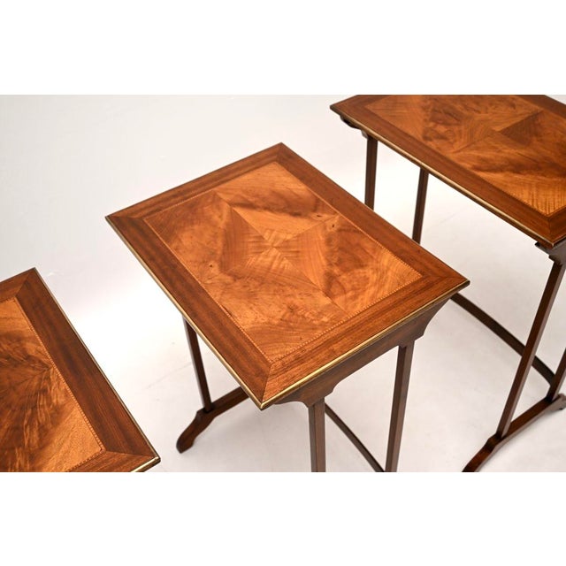 Wood Antique Edwardian Walnut Nest of Four Tables, 1900, Set of 4 For Sale - Image 7 of 10