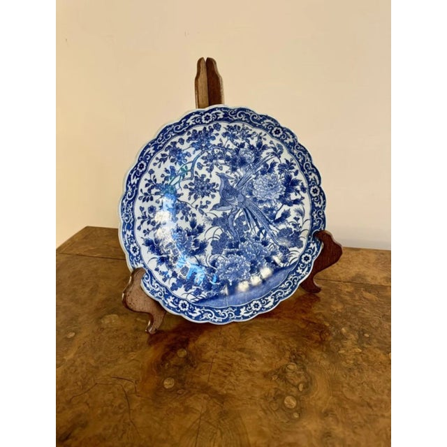 Antique Japanese Blue and White Imari Scalloped Edge Plate, 1900 For Sale - Image 4 of 5