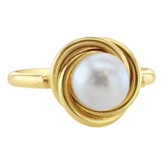 Solitaire Pearl Ring with Rope Design 14k Yellow Gold, Size 7 For Sale