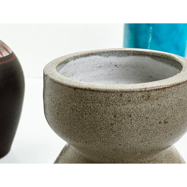 Gray Olive-Grey Studio Ceramic Vase from Töpferhof Römhild, Germany, 1960s For Sale - Image 8 of 12