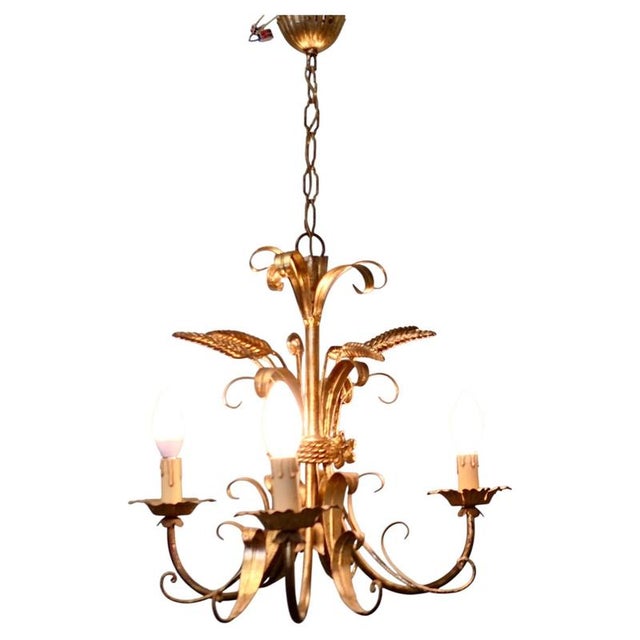Light Yellow Vintage French Toleware Gilded Chandelier, 1960 For Sale - Image 8 of 8