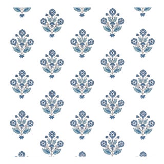 Sample - Schumacher Dalila Hand-Screen Print Wallcovering in Blue For Sale