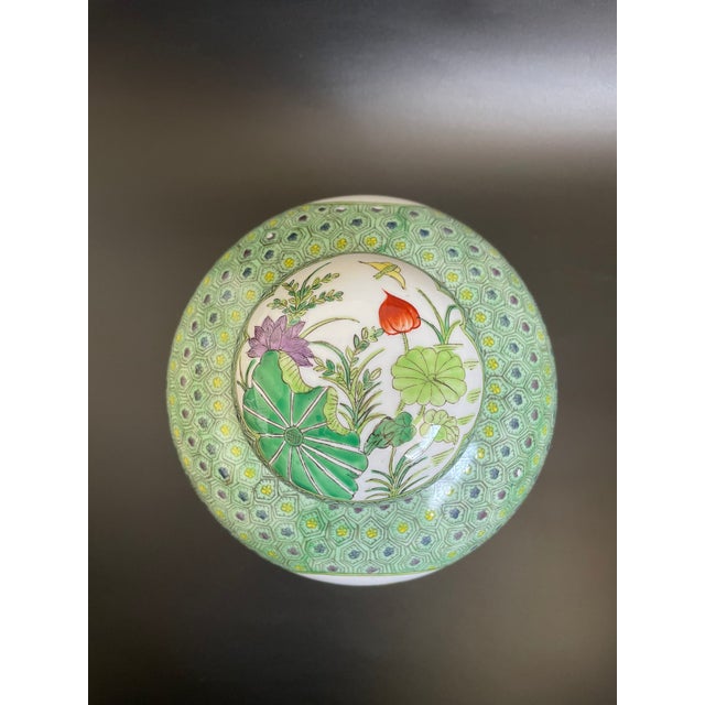 Mid 20th Century Chinese Famille Verte Porcelain Ginger Jar With Lotus Pond Scenery For Sale - Image 5 of 15