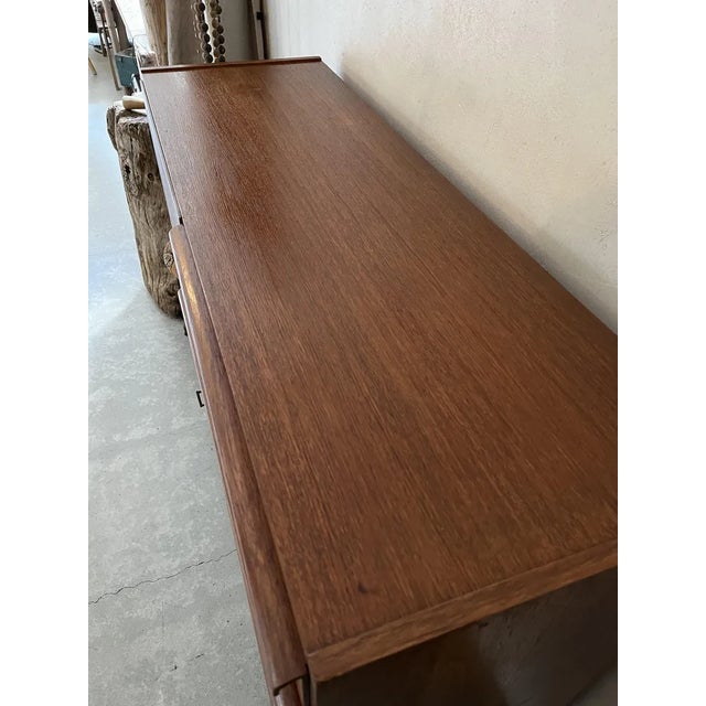 Vintage Sideboard in Teak, in Very Good conditions. Designed 1950 to 1959
