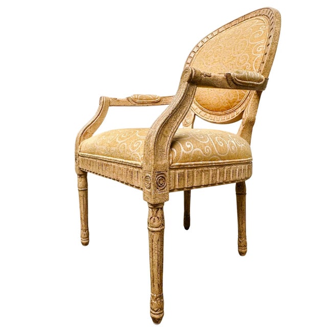 French French Louis XVI Medallion Back Armchair With Crème-Peinte Distressed Finish For Sale - Image 3 of 18