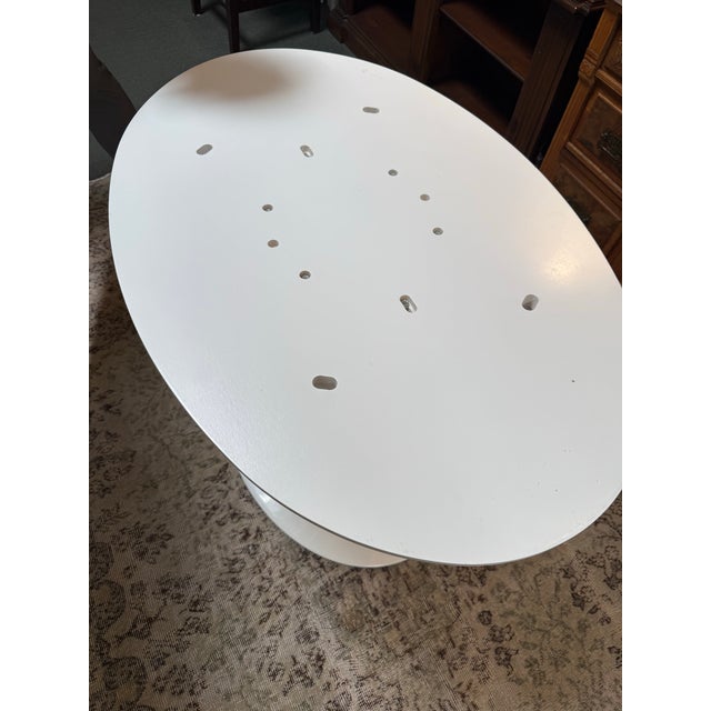 Knoll Studio Saarinen Dining Table, Medium For Sale In San Francisco - Image 6 of 16