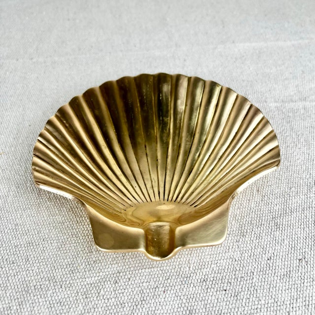 Mid 20th Century Vintage Brass Scallop Shell Ashtray Dish For Sale - Image 5 of 6