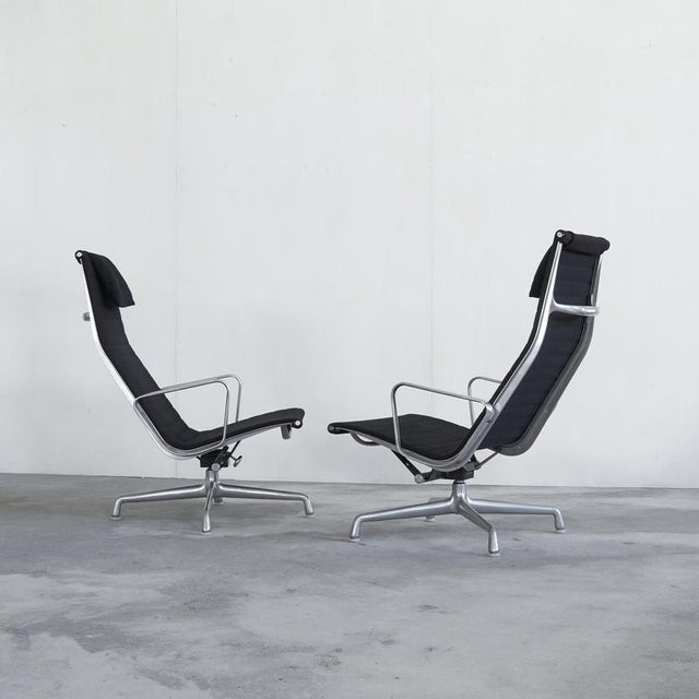 Metal EA322 Swivel Lounge Chairs by Charles and Ray Eames for Herman Miller, 1984, Set of 2 For Sale - Image 7 of 14