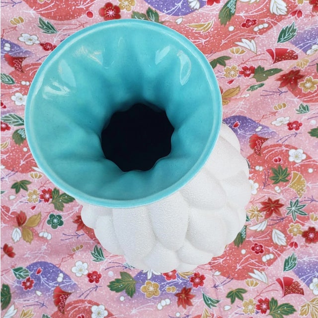 Royal Haeger 1960s Royal Haeger Mid Century Modern 489 Table Vase For Sale - Image 4 of 6