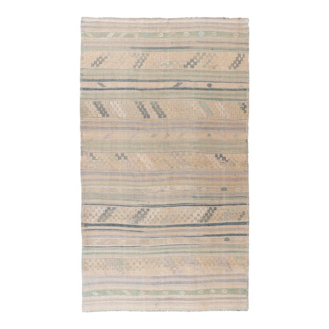 Vintage Circa 1940 Tan Turkish Kilim Flatweave Rug 5ft 5in X 9ft 7in For Sale