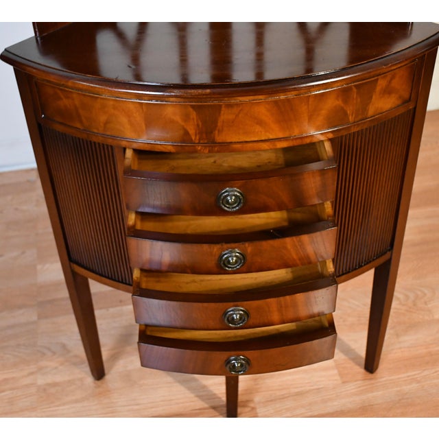 1940s English Regency Mahogany Corner Etageres Display Cabinet For Sale - Image 11 of 13
