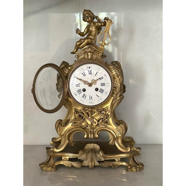 19th Century French Louis XVI Ormolu Bronze Table / Mantle Clock With Putty For Sale - Image 9 of 12