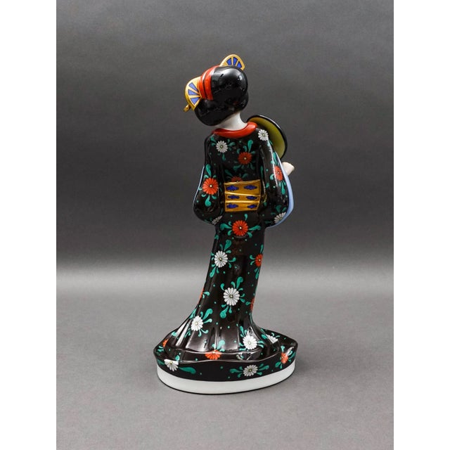 Herend Mid 20th Century Herend Hungary Large Geisha Girl #5660 Black Kimono Porcelain Figurine For Sale - Image 4 of 8