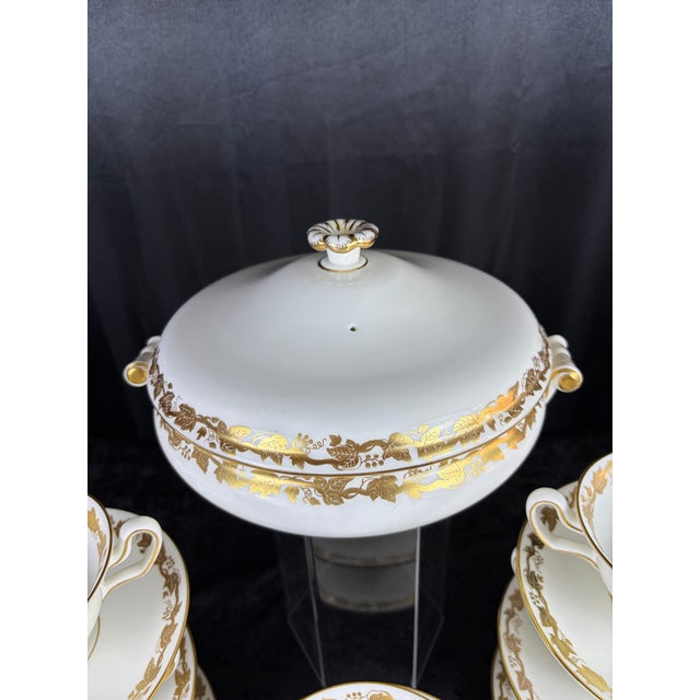 Wedgwood White Wedgwood Whitehall Fine Bone China Dinnerware (W4001) - Rare Soup Service & Covered Tureen Set (17-Piece Specialty Lot #2) For Sale - Image 4 of 11