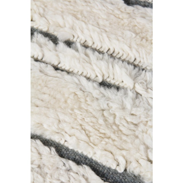 Transitional Weighton Ivory/Dark Gray Hand knotted Wool Area Rug - 12'x15' For Sale - Image 3 of 8