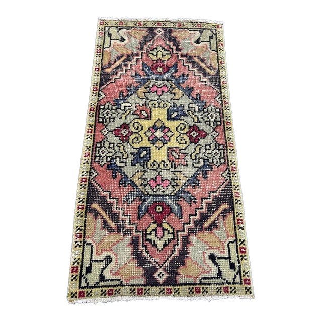 Turkish Yastik Rug 1'7" x 3'1" For Sale