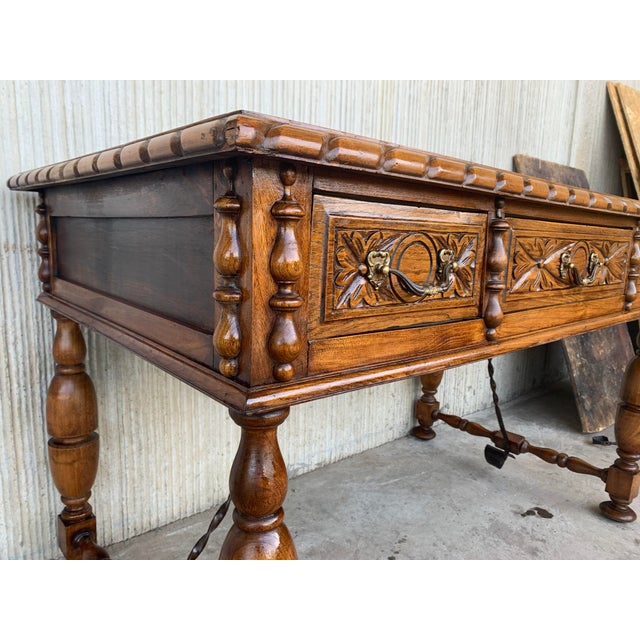 20th Century French Louis XV Style Carved Walnut Writing Desk With Three Drawers For Sale In Miami - Image 6 of 9