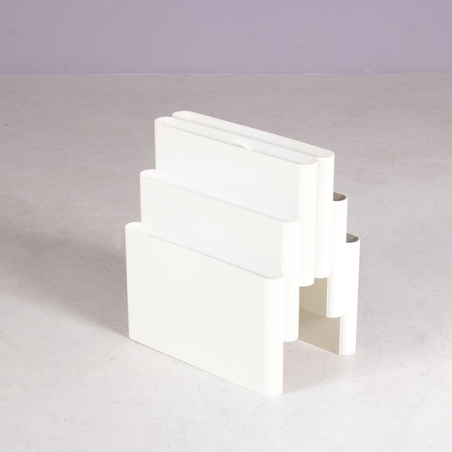 Large Model White Plastic Magazine Rack by Giotto Stoppino for Kartell, 1960s For Sale - Image 5 of 7
