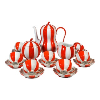 Art Deco Red-White Melon Mocha Service by Josef Hoffmann for Augarten, Vienna, Austria, 20th Century, Set of 15 For Sale