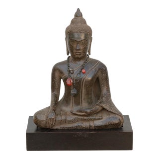 Antique Bronze Seated Buddha, Earth Witness Mudra For Sale