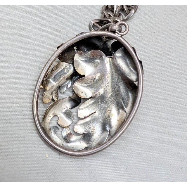 Vintage 1950s Signed Napier Silvertone Stylized Leaves Pendant Necklace For Sale - Image 9 of 12