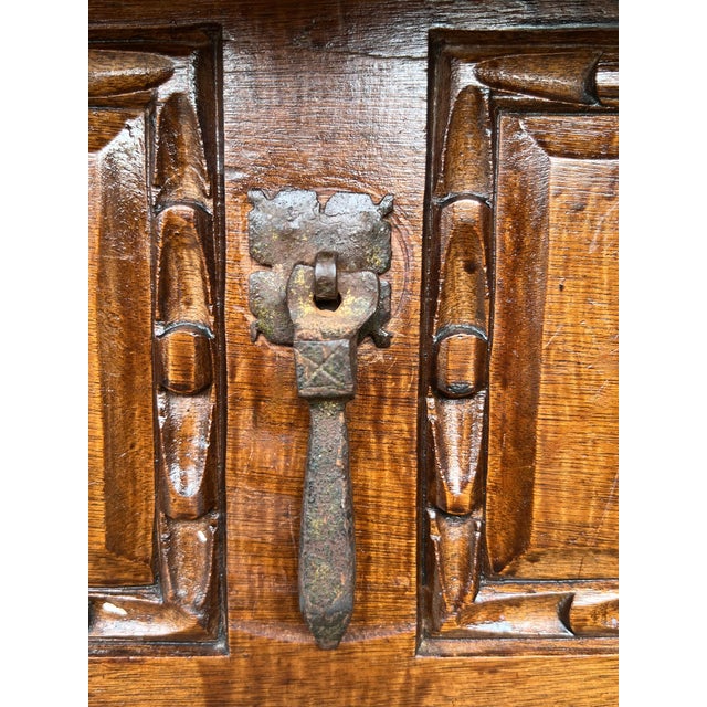 Early 20th Century Spanish Colonial Narrow Console Table with Two Drawers with Iron Hardware For Sale - Image 9 of 18