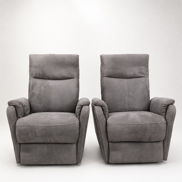 Electric Reclining Lounge Chairs, 2000s, Set of 2 For Sale - Image 6 of 6