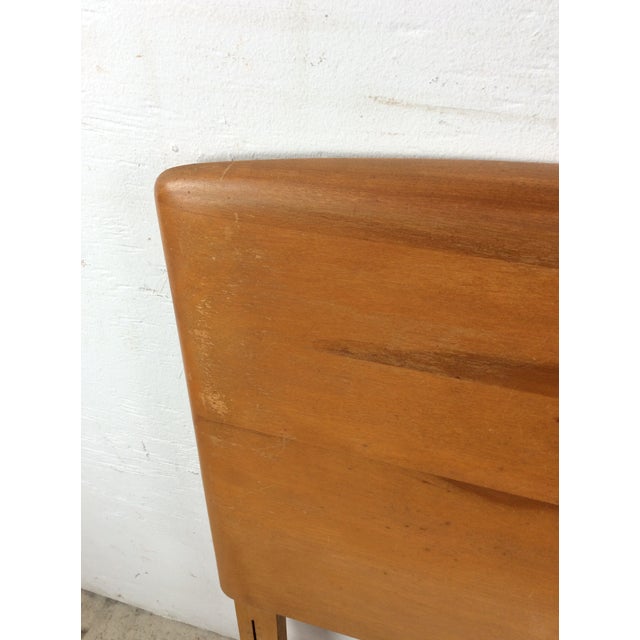 Wood Mid Century Modern Full Size Headboard by Heywood Wakefield For Sale - Image 7 of 17