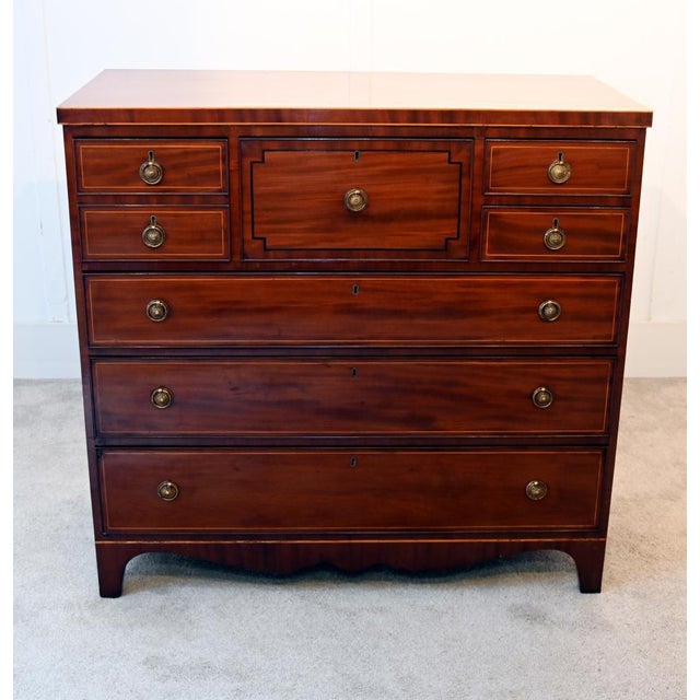 Scottish Georgian Sheraton Chest of Drawers in Mahogany, 1820s For Sale - Image 3 of 14