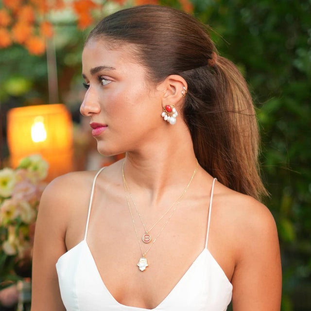 Pearl Divine Hamsa & Evil Eye Pendant Gold Vermeil Chain Necklace For Sale In Miami - Image 6 of 10