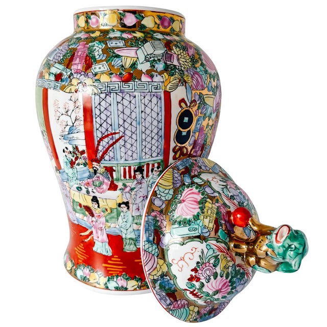 1970s Large Vintage Chinese Rose Medallion Temple Jar With Gold & Green Foo Dog Lid 19" For Sale - Image 5 of 10