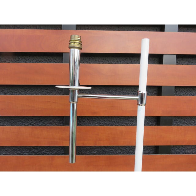 1970s Monix Floor Lamp with Chromed Brass and White Lacquered Metal from Monix, 1970s For Sale - Image 5 of 7
