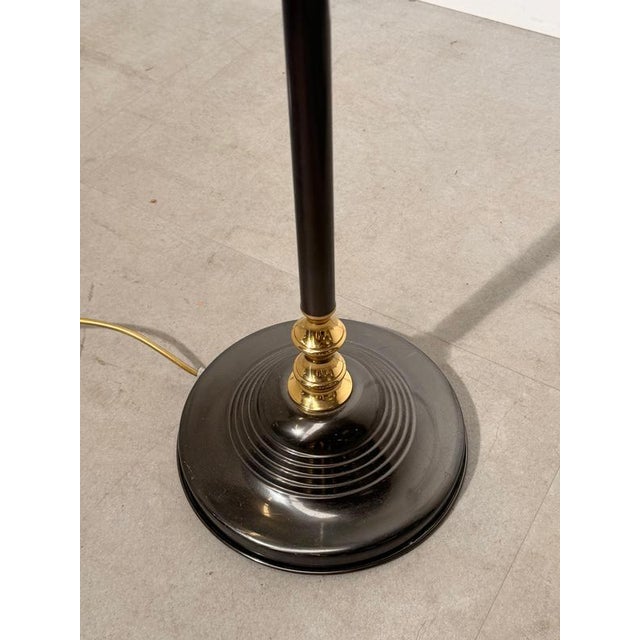 Art Deco Torchiere Floor Lamp in Metal, Brass, and Glass For Sale - Image 4 of 7