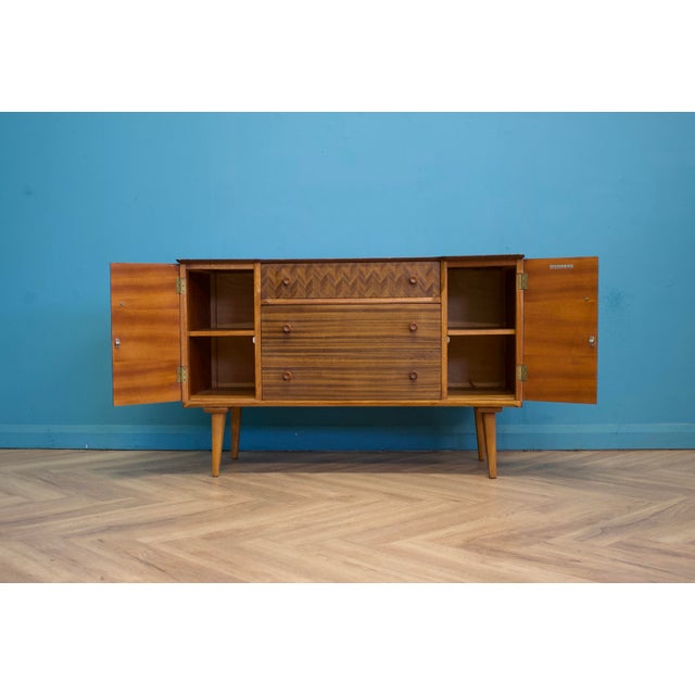 Sideboard in Walnut by Gunther Hoffstead for Uniflex, 1960s For Sale - Image 4 of 12