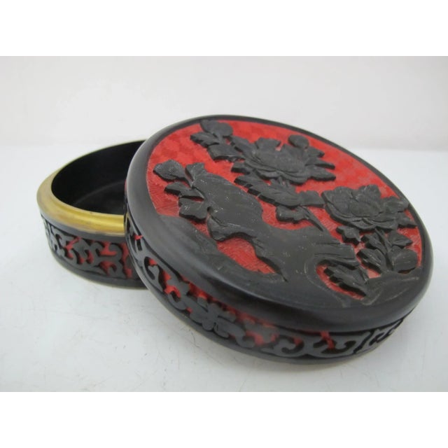Chinese Chinese Carved Red Black Flowers & Branches Cinnabar Lacquer Round Box For Sale - Image 3 of 7