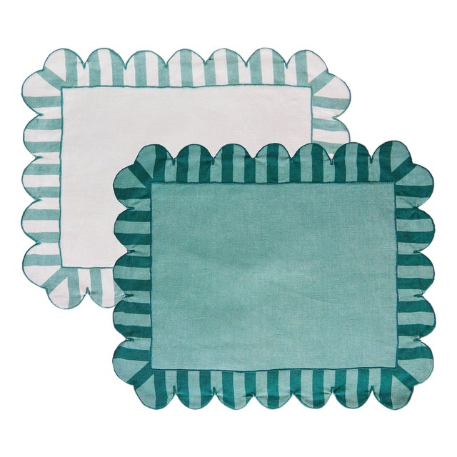 Jardin Embroidered Linen Scalloped Stripe Placemats with Color Backing in Green, Set of 4 For Sale