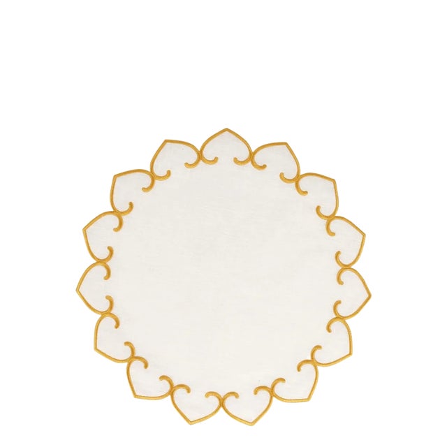 VIETRI Tessuti White Round Placemats with Gold Stitching - Set of 4 For Sale