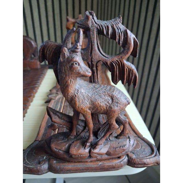 Walnut Wood Bookends from the Black Forest and Brienz, Switzerland, Set of 2 For Sale - Image 3 of 15