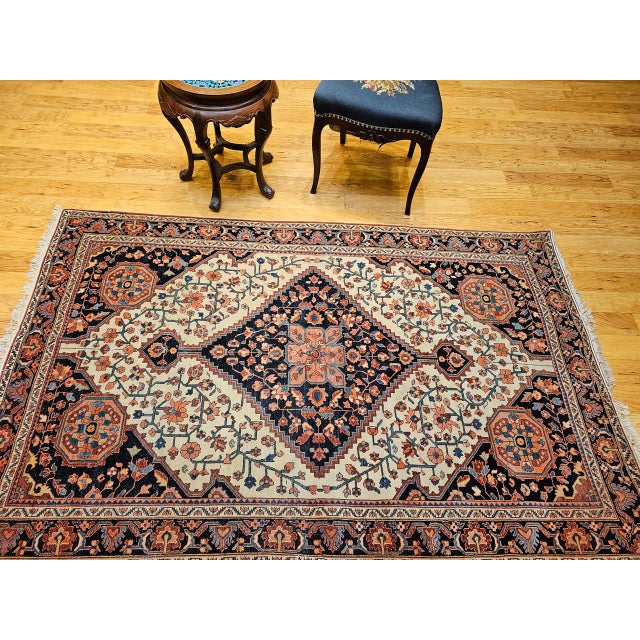 19th Century Persian Farahan Sarouk Rug, Hand-Knotted Wool, Floral Medallion Pattern, Ivory & Blue, 5x7 For Sale In Chicago - Image 6 of 17